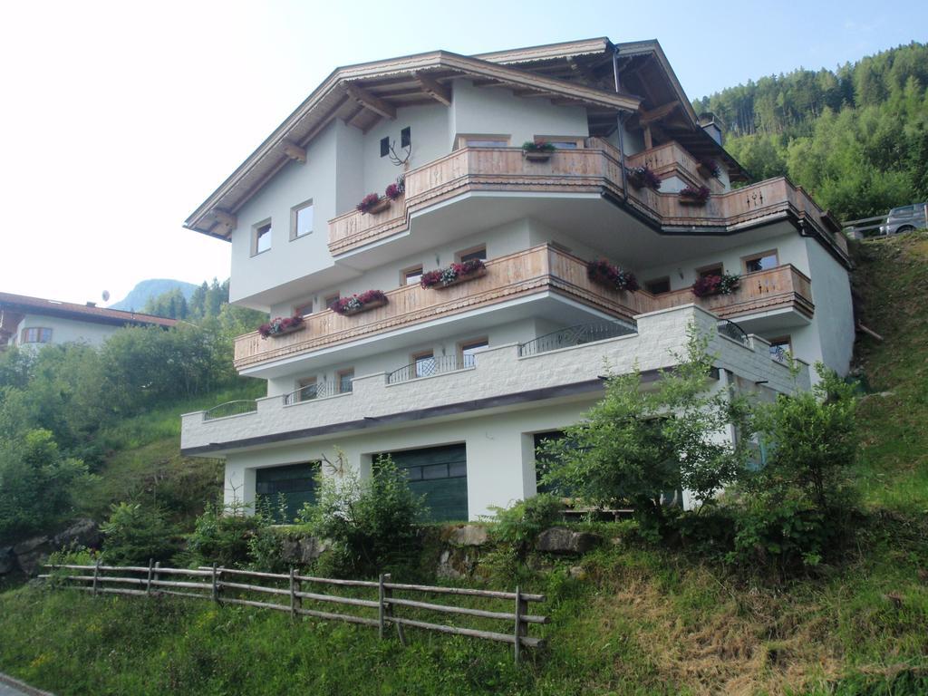 Landhaus Alpenjaeger Hainzenberg Esterno foto