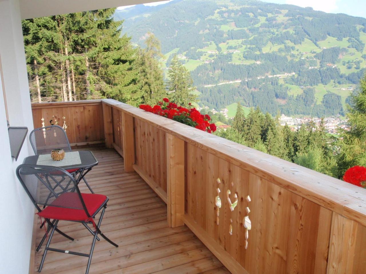 Landhaus Alpenjaeger Hainzenberg Camera foto